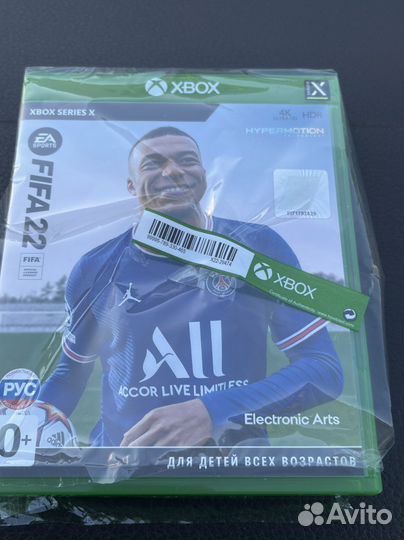 Игра на xbox series x Fifa 22 новая