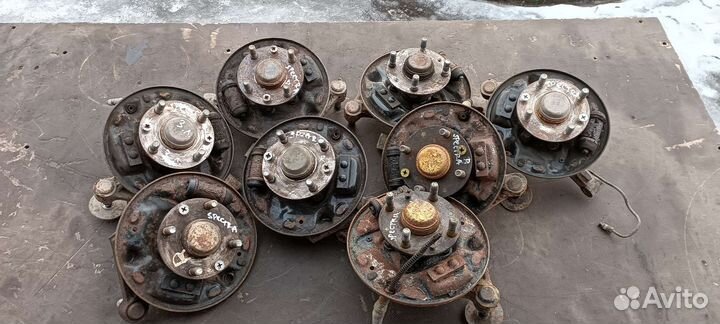 Задний кулак, ступица Киа Спектра