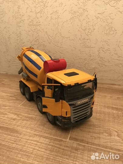 Bruder игрушки