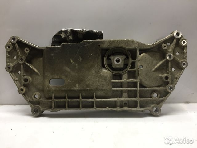 Подрамник Октавия 2 04-13 б\у 1K0199313N