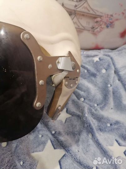 Авиационный шлем