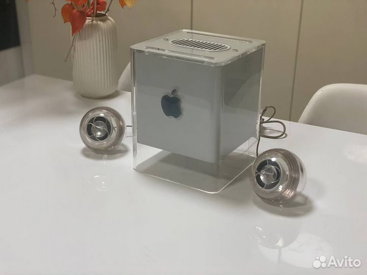 Apple power mac g4 cube