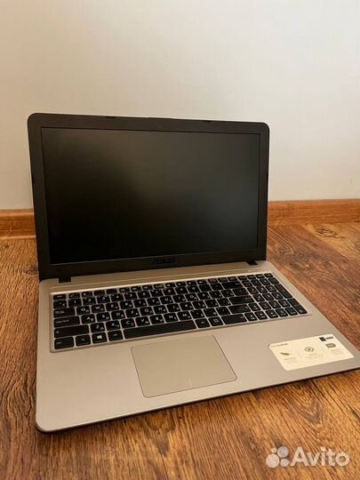 Ноутбук asus озу 8гб SSD 120гб