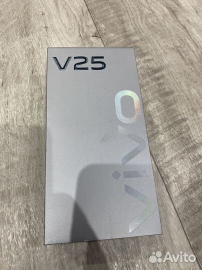 Смартфон vivo v25