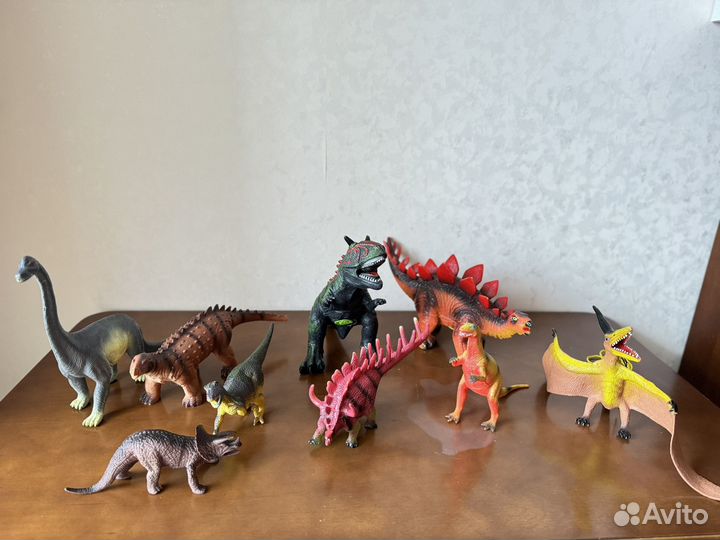 Динозавры игрушки