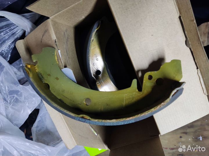 Тормозные колодки передние и задние нива