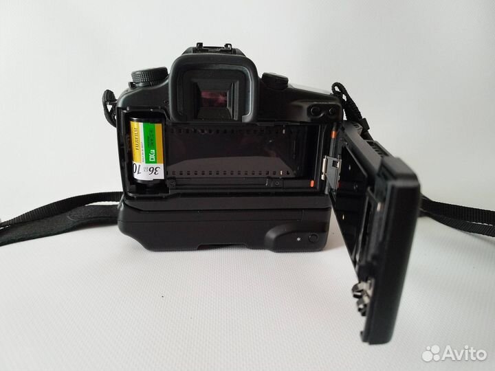 Фотоаппарат canon EOS 30 с батарейным блоком
