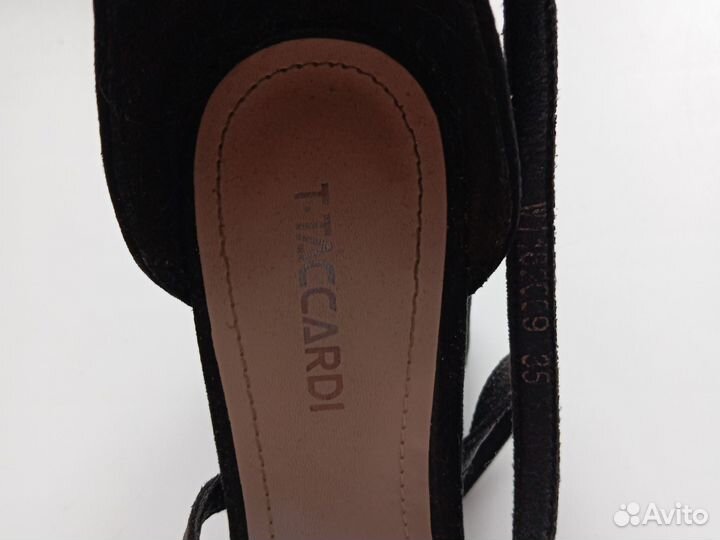 Босоножки женские