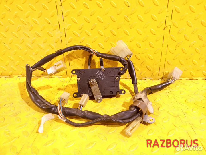 Сервопривод заслонки печки Toyota Vista V20