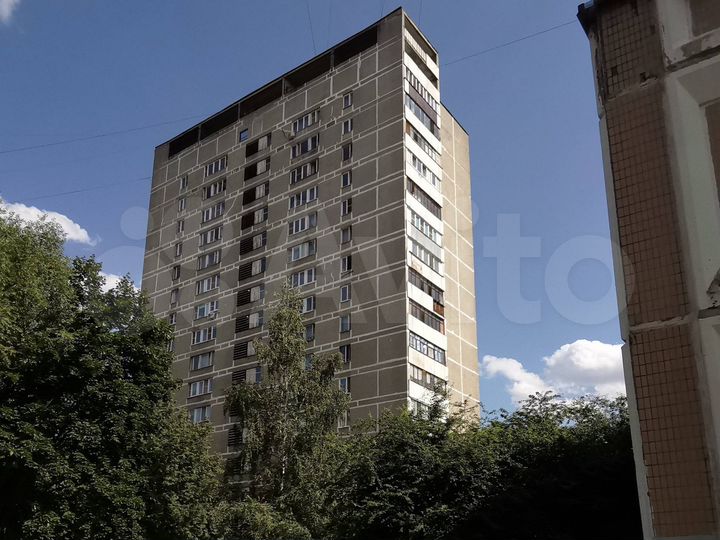 Комната 18,7 м² в 2-к., 1/9 эт.