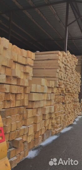 Частные постройки с лиственничным брусом