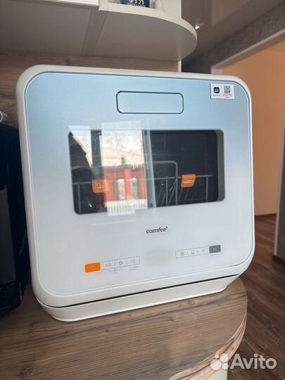 Компактная посудомоечная машина Comfee cdwc421BL-i