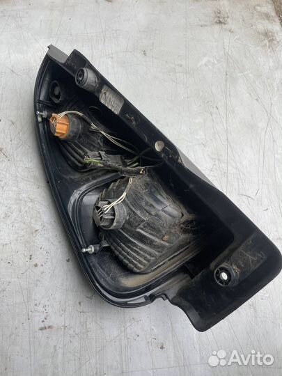 Фонарь правый Citroen C3 Picasso
