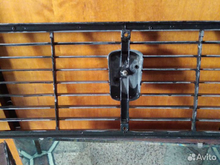 Решетка радиатора niva