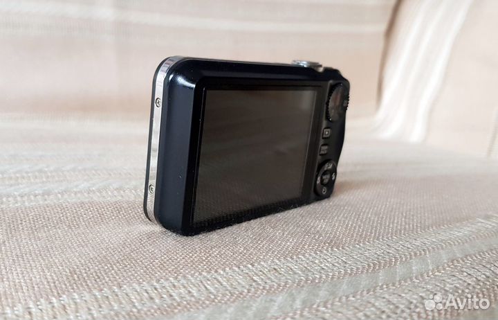 Цифровой фотоаппарат Fujifilm Finepix JV110