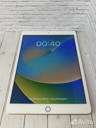 Планшет apple iPad 7 gold 32 gb с чехлом