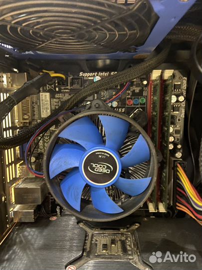 Игровой компьютер с монитором