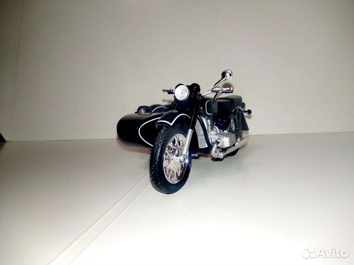 Мотоциклы, 1/24