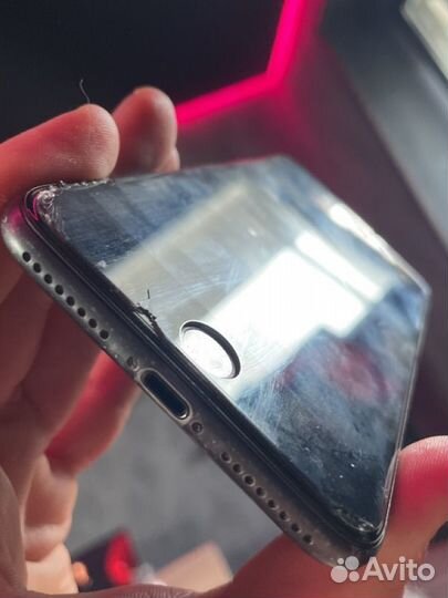 iPhone 8 Plus, 64 ГБ