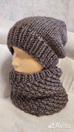 Вязаный компплект (шапка и снуд)