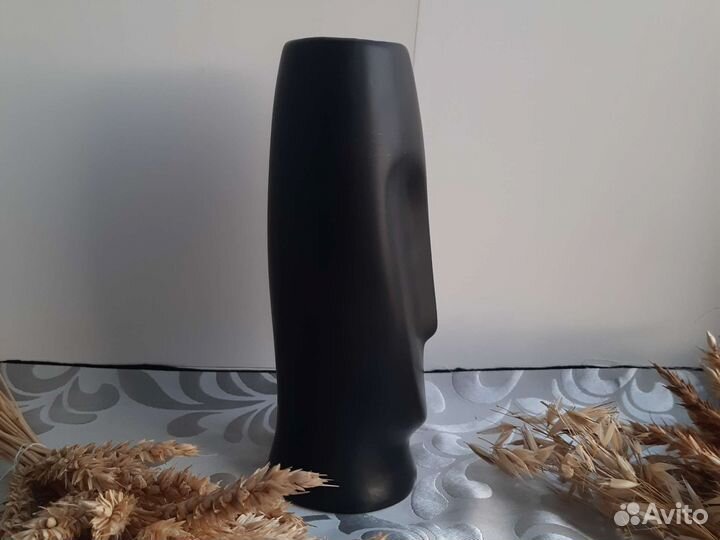 Новая черная Ваза Face Toro D'oro в стиле hm home