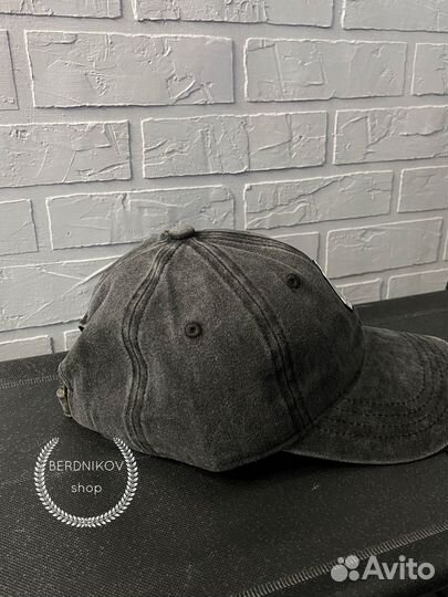 Кепка undefeated