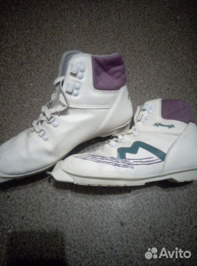 Лыжные ботинки SNS