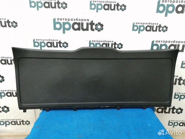Обшивка крышки багажника A1667403500 Mercedes-Benz