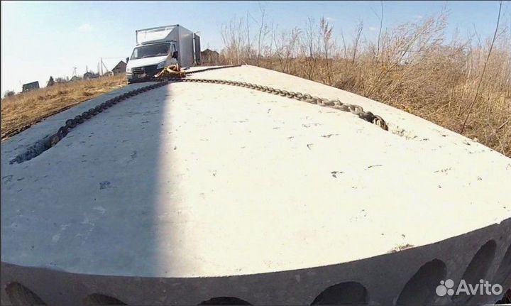 Плиты рядом с проушинами