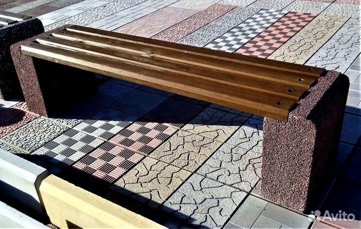 Лавочка уличная