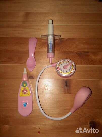 Кукла пупс болеет, краснеет, звук