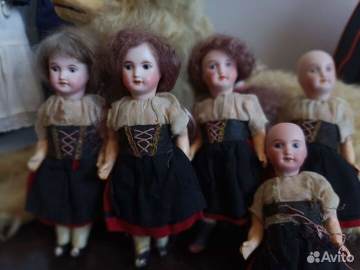 Маленькие антикварные куколки sfbj