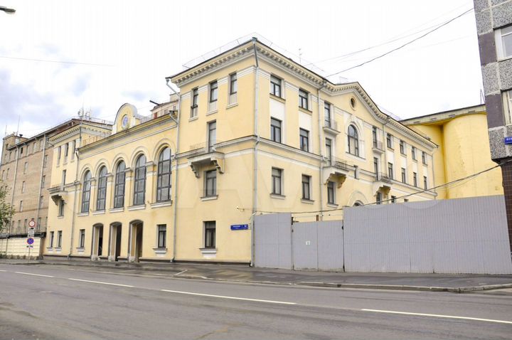 Здание, 3605.3 м²