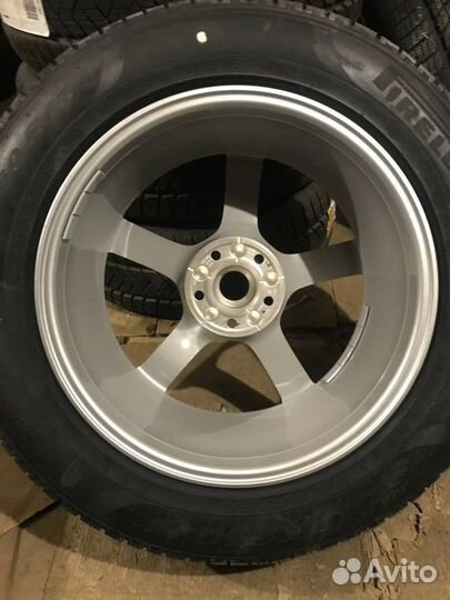 Porsche Macan новые 18 диски оригинал