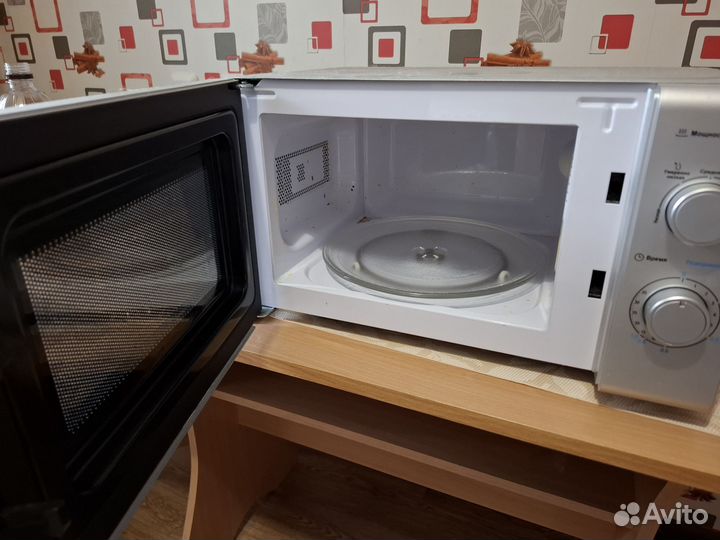 Микроволновая печь midea