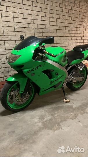 Kawasaki ninja zx9r