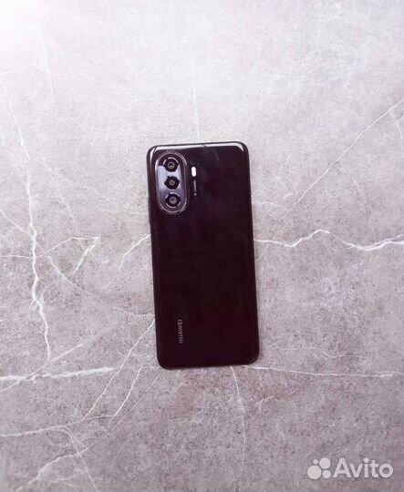Huawei nova y70