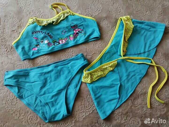 Купальник для девочки ростом 134 см