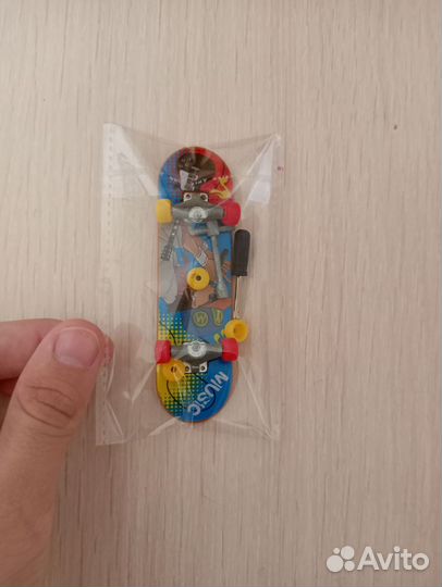 Скейт игрушечный мини