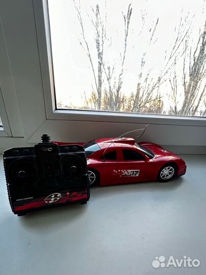 Машинка на пульте управления