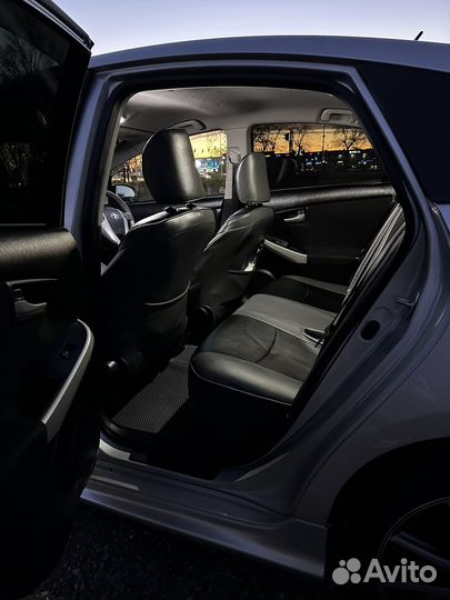 Toyota Prius 1.8 AT, 2014, 157 000 км