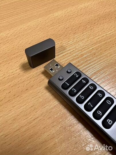 USB-накопитель флэшка с шифрованием