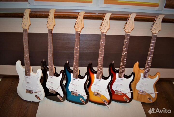 Электрогитара (новая) с чехлом и аксессуарами