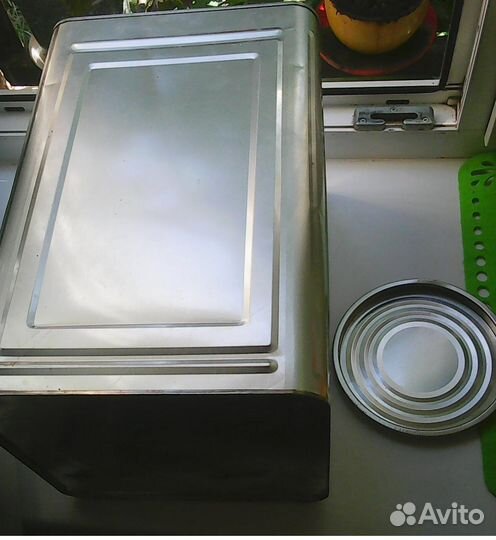 Жестяная банка 19 л для сушёных грибов орехов