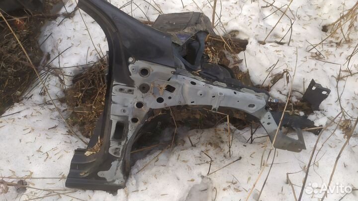 Peugeot 408 308 лонжерон правый, стойка дверная