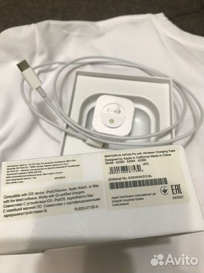 AirPods Pro wireless Charging Case