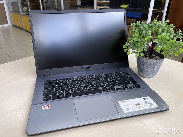 Ноутбук Asus/Для учебы и дома