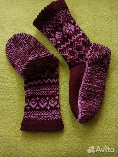 Варежки и носки вязаные спицами