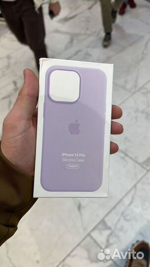 Чехол на iPhone 14 pro leacher case