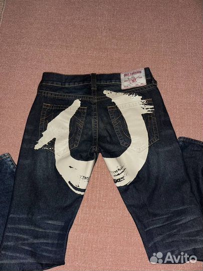Джинсы True Religion